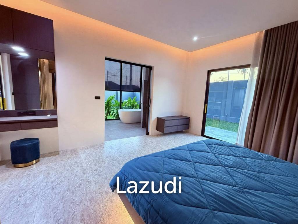 Modern Minimalist Pool Villa at Mabprachan Lake