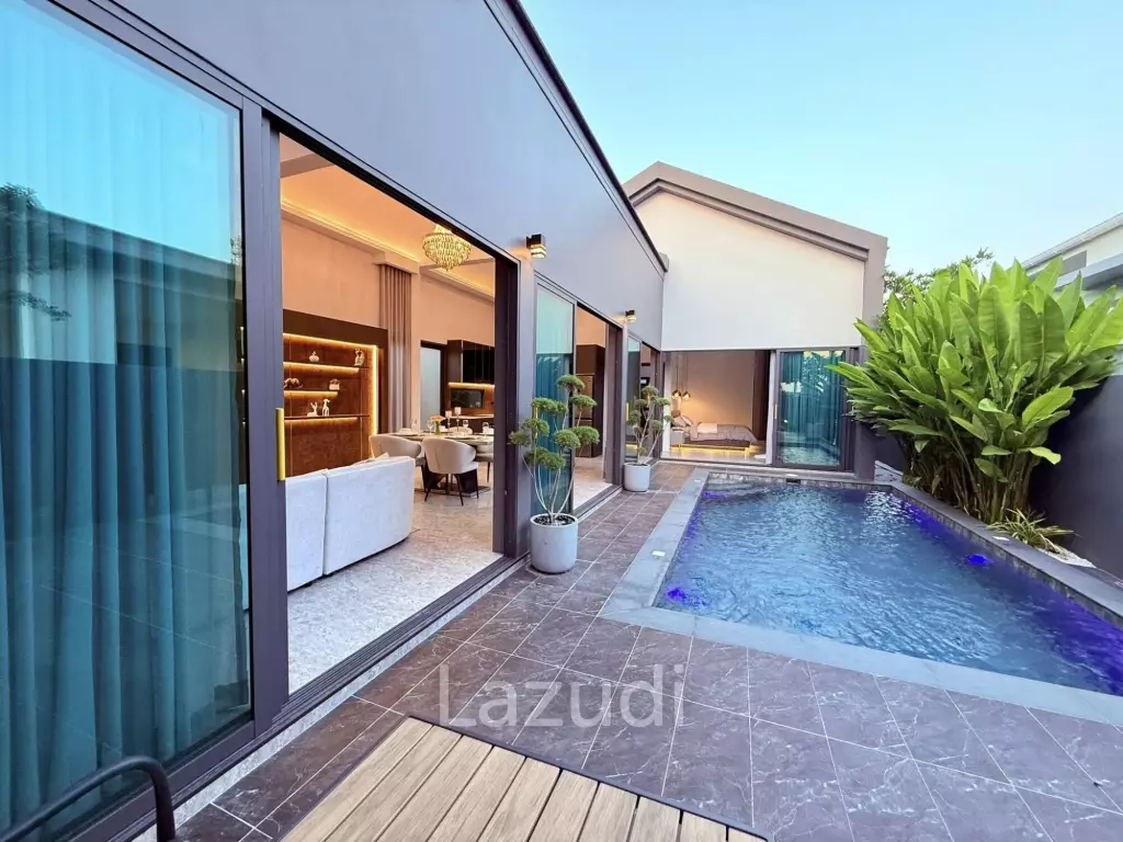 Modern Minimalist Pool Villa at Mabprachan Lake