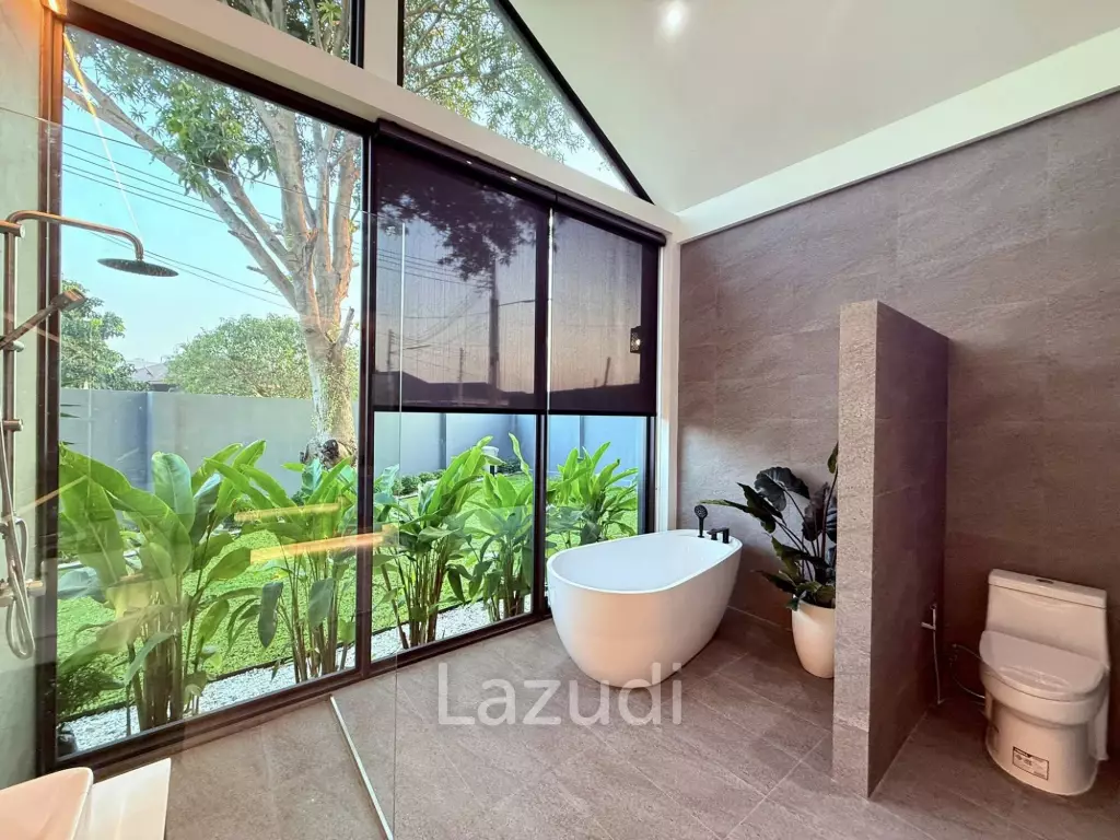 Modern Minimalist Pool Villa at Mabprachan Lake