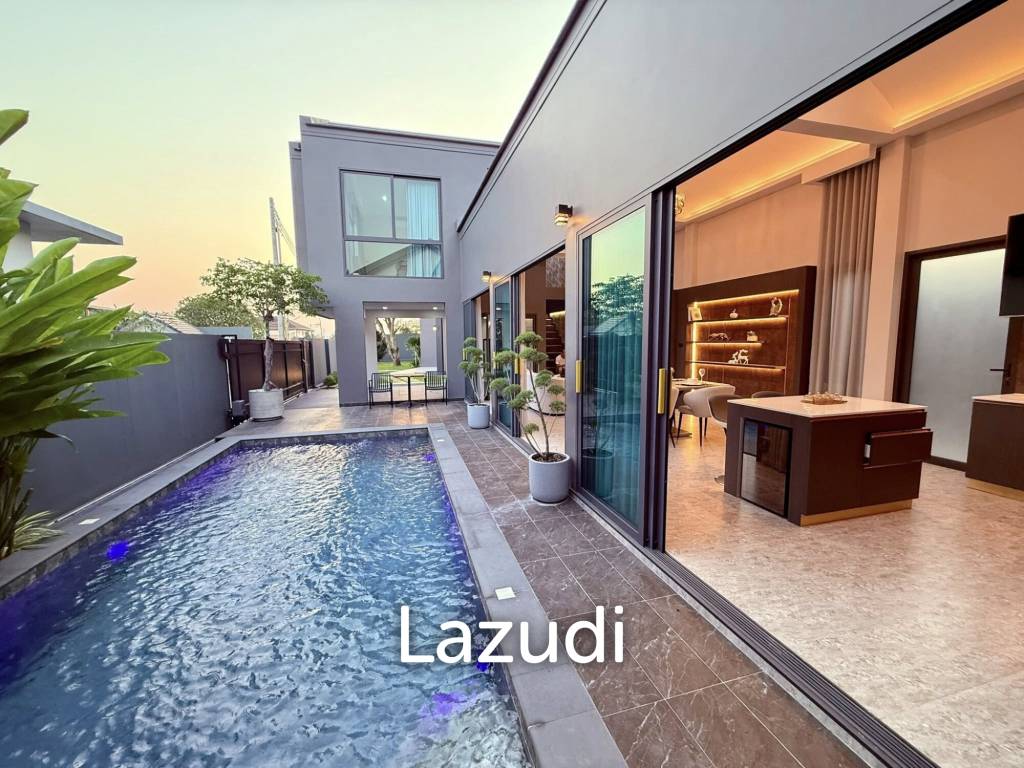 Modern Minimalist Pool Villa at Mabprachan Lake