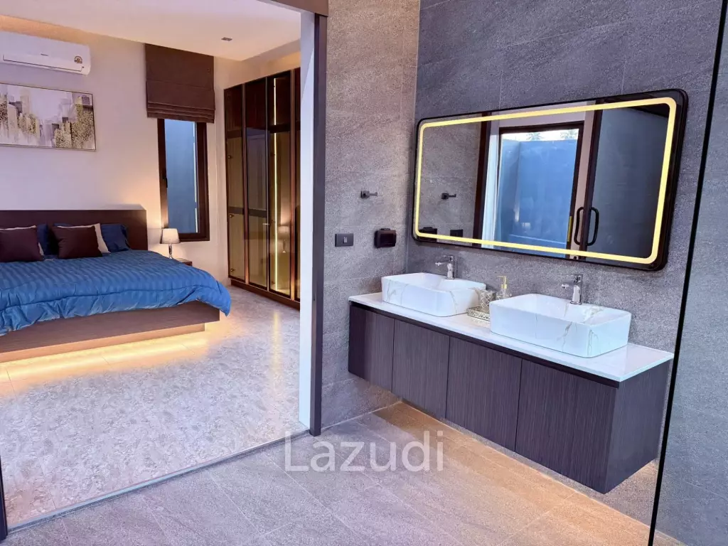 Modern Minimalist Pool Villa at Mabprachan Lake