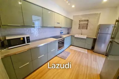 Contemporary Tropical-Style 3-Bedroom Pool Villa for Rent in Kathu