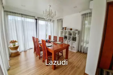 Contemporary Tropical-Style 3-Bedroom Pool Villa for Rent in Kathu