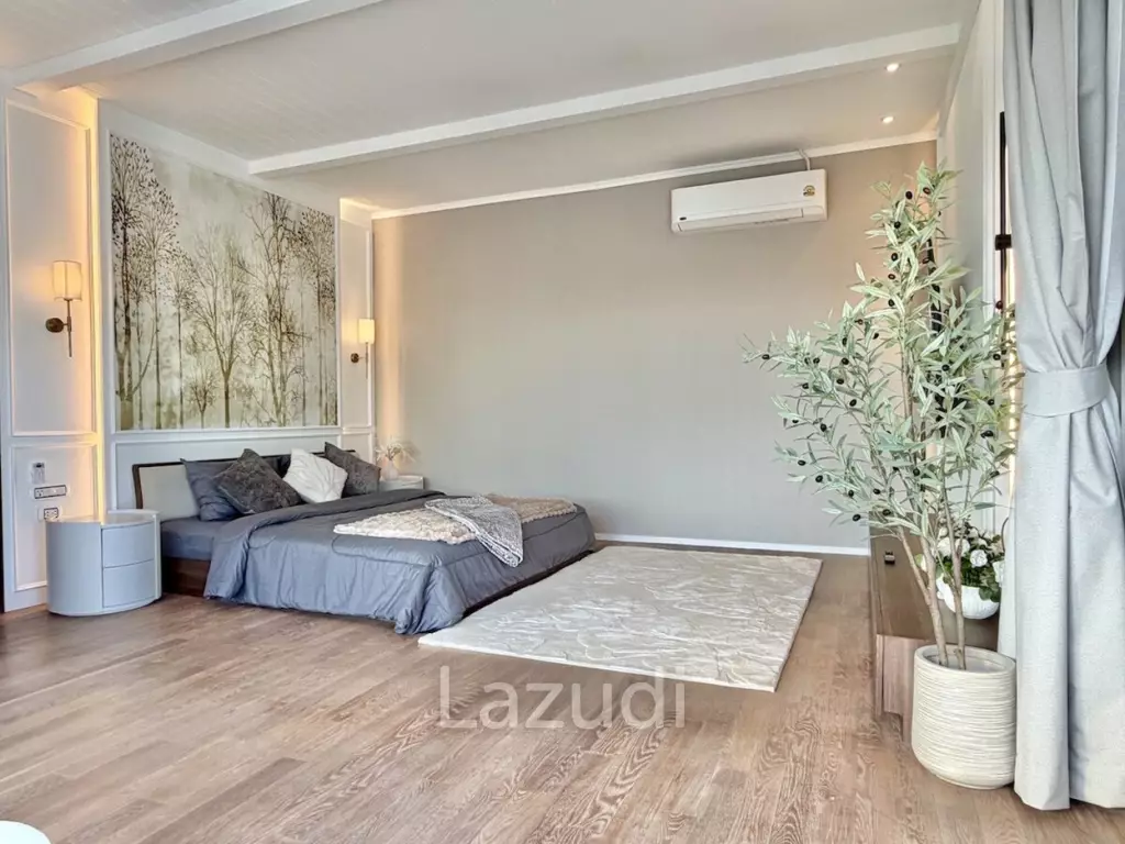 Peaceful Private Beachfront 4-Bedroom Pool Villa for Rent in Rawai