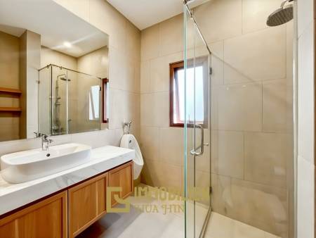 Hochmodern / Solar / Top Lage