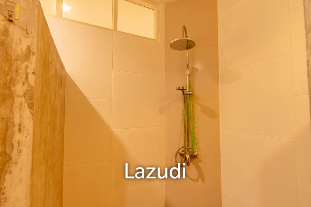 Large Designer 3 bed pool Villa