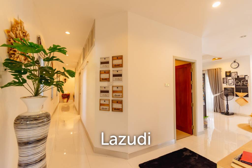 Large Designer 3 bed pool Villa