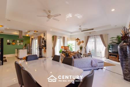 940 ตร.ม 3 เตียง 5 อาบน้ำ วิลล่า For ขาย