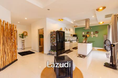 Large Designer 3 bed pool Villa