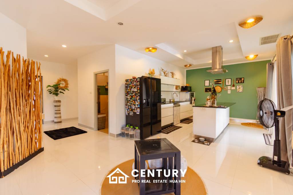 940 ตร.ม 3 เตียง 5 อาบน้ำ วิลล่า For ขาย