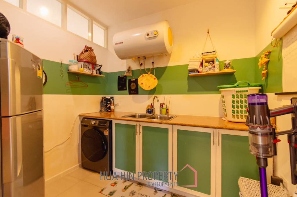 Large Designer 3 bed pool Villa