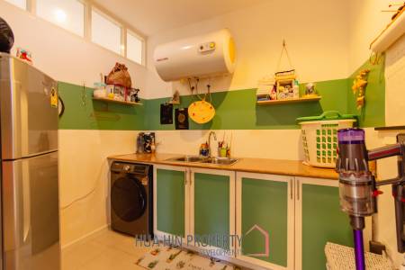 Large Designer 3 bed pool Villa