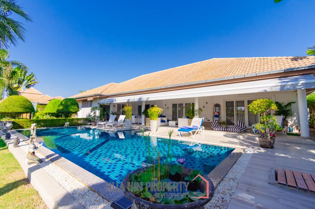 Large Designer 3 bed pool Villa