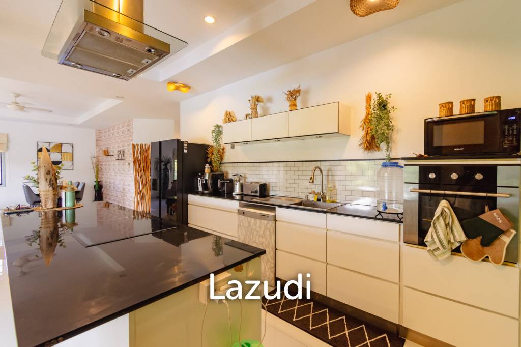 Large Designer 3 bed pool Villa