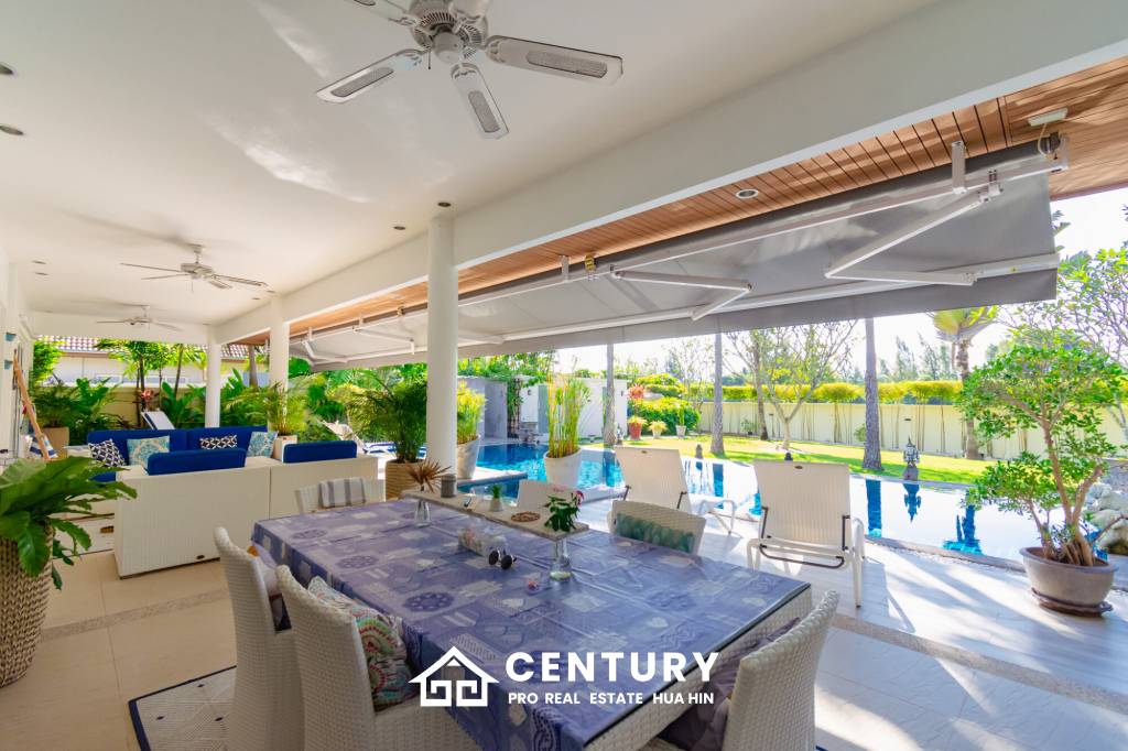 940 ตร.ม 3 เตียง 5 อาบน้ำ วิลล่า For ขาย