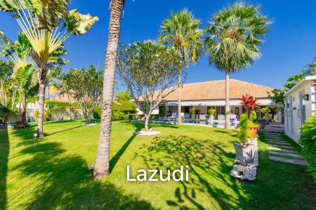 Large Designer 3 bed pool Villa