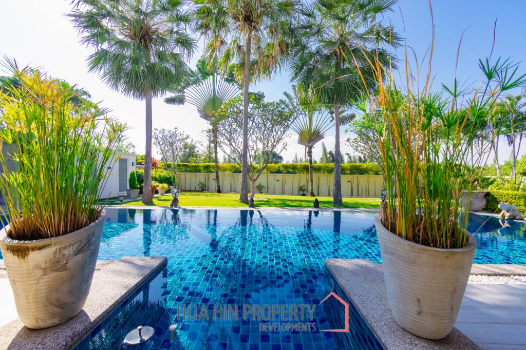 Large Designer 3 bed pool Villa