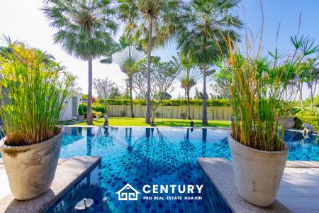 940 ตร.ม 3 เตียง 5 อาบน้ำ วิลล่า For ขาย