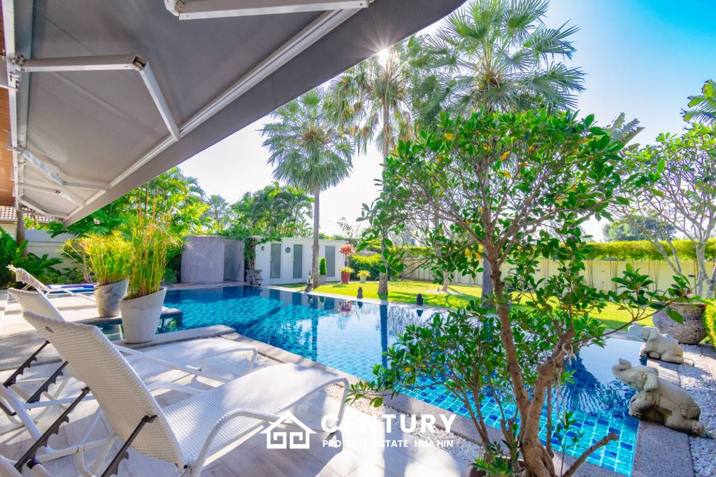 940 ตร.ม 3 เตียง 5 อาบน้ำ วิลล่า For ขาย