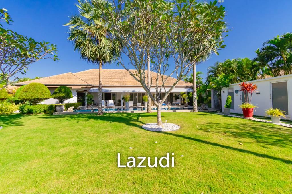 Large Designer 3 bed pool Villa