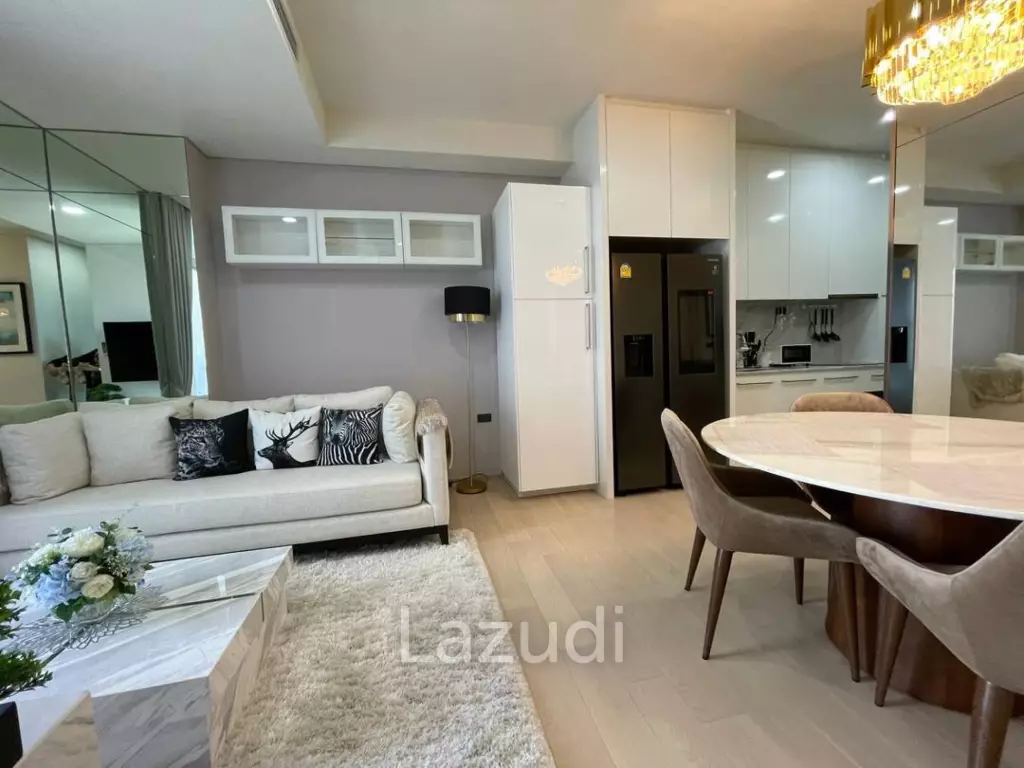 Siamese Exclusive Sukhumvit 42: 3-Bedroom Condo, Fully Furnished, Phra Khanong, Bangkok