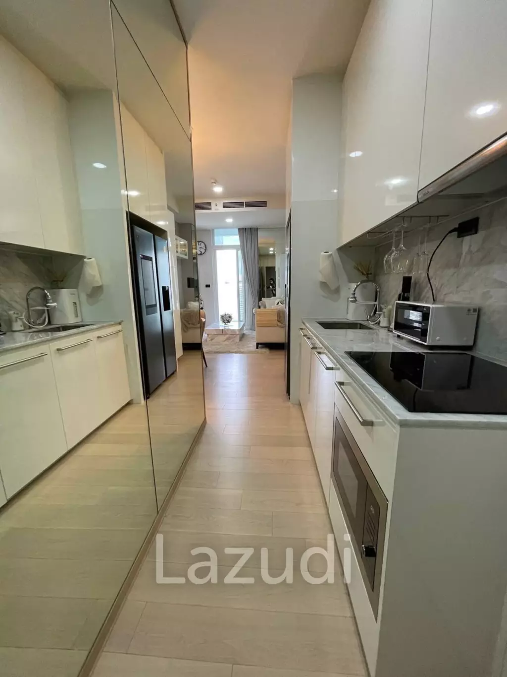 Siamese Exclusive Sukhumvit 42: 3-Bedroom Condo, Fully Furnished, Phra Khanong, Bangkok