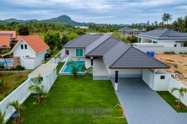 SINGLE HOUSE IN TAP TAI PRE-SALE : 3 bed with private pool