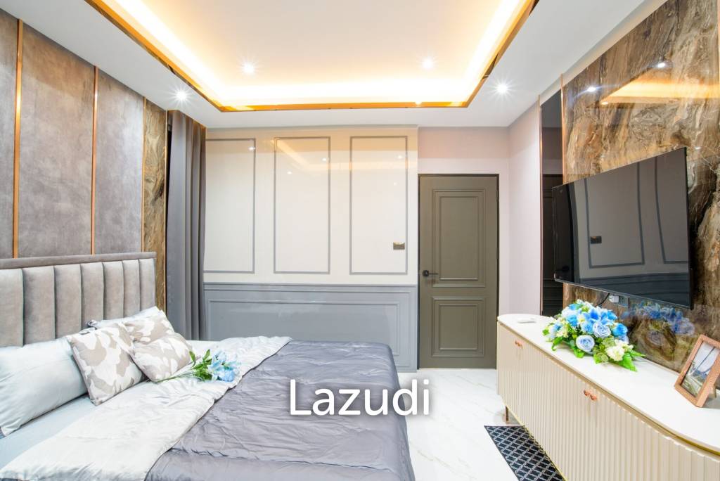 4 Bedrooms 3 Bathrooms 320 SQ.M. Central Park 2 Village