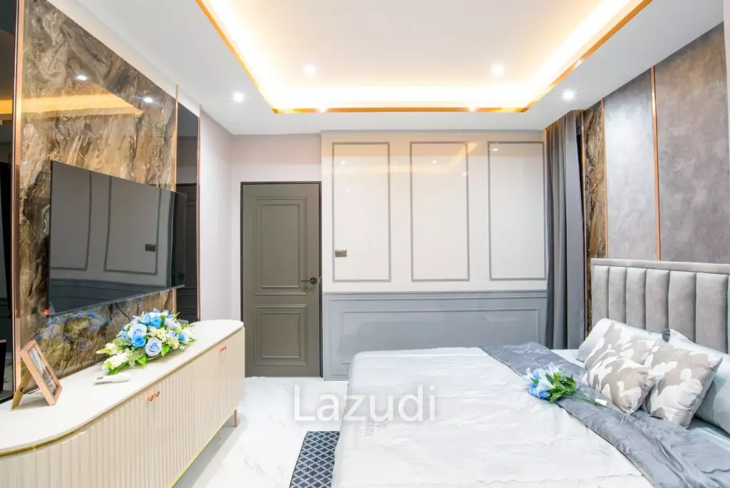 4 Bedrooms 3 Bathrooms 320 SQ.M. Central Park 2 Village