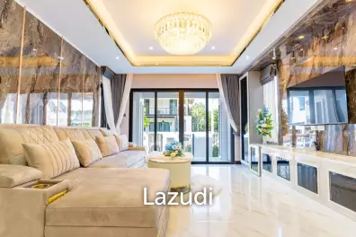 4 Bedrooms 3 Bathrooms 320 SQ.M. Central Park 2 Village