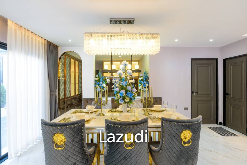 4 Bedrooms 3 Bathrooms 320 SQ.M. Central Park 2 Village
