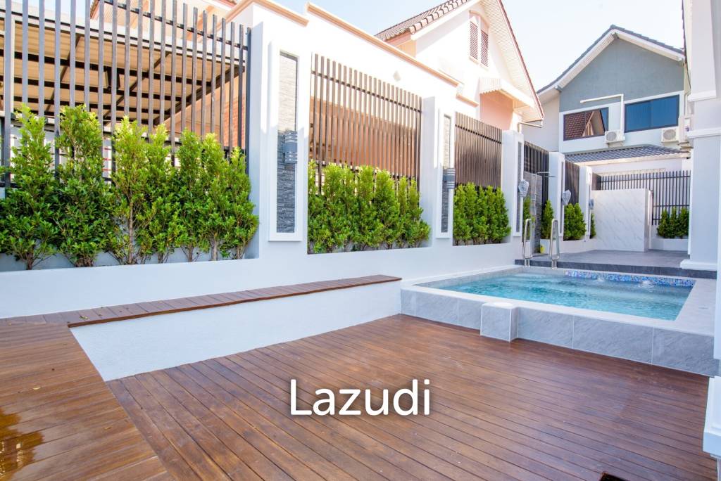 4 Bedrooms 3 Bathrooms 320 SQ.M. Central Park 2 Village