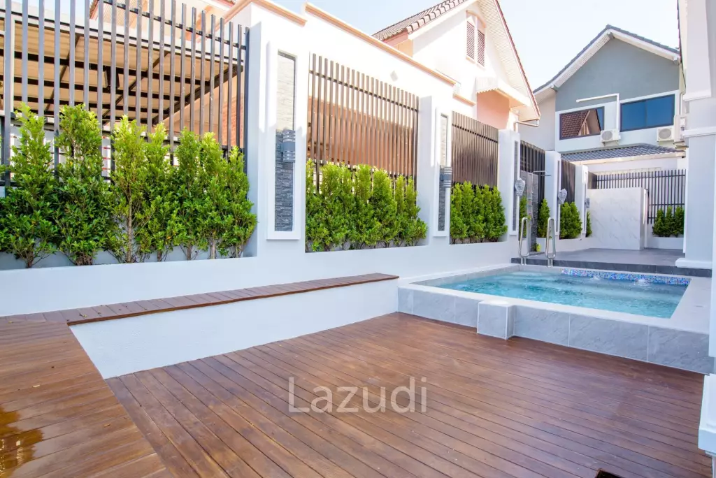 4 Bedrooms 3 Bathrooms 320 SQ.M. Central Park 2 Village