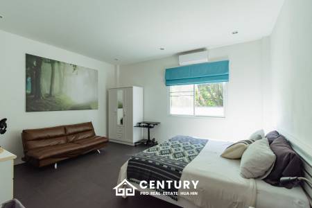 484 ตร.ม 3 เตียง 2 อาบน้ำ วิลล่า For ขาย