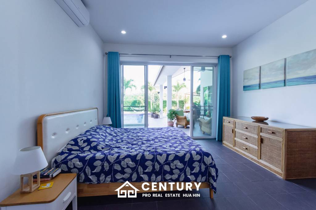 484 ตร.ม 3 เตียง 2 อาบน้ำ วิลล่า For ขาย