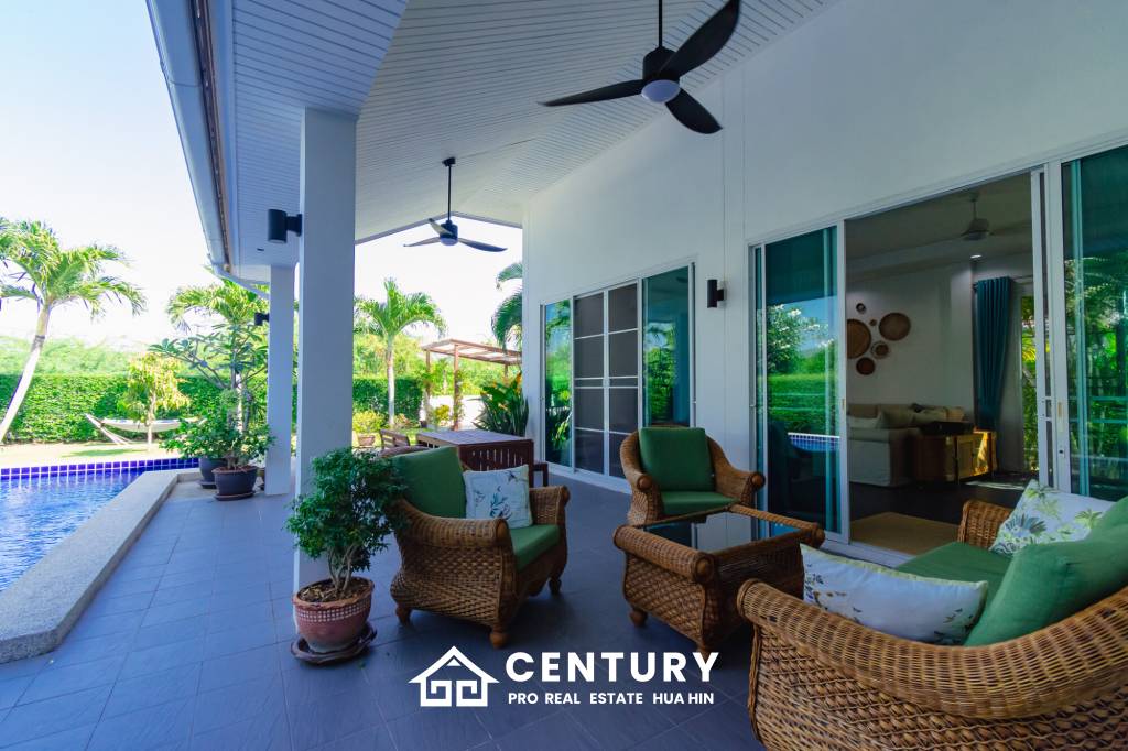 484 ตร.ม 3 เตียง 2 อาบน้ำ วิลล่า For ขาย