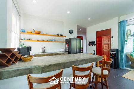 484 ตร.ม 3 เตียง 2 อาบน้ำ วิลล่า For ขาย