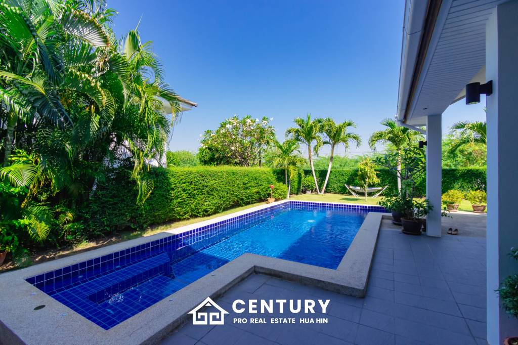 484 ตร.ม 3 เตียง 2 อาบน้ำ วิลล่า For ขาย