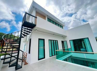 Modern 2-Storey 4-Bedroom Pool Villa for Sale in Kamala