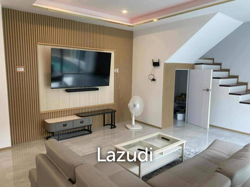 Modern 2-Storey 4-Bedroom Pool Villa for Sale in Kamala