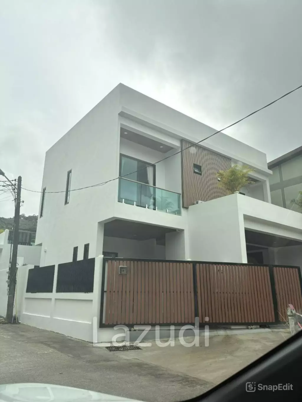 Modern 2-Storey 4-Bedroom Pool Villa for Sale in Kamala