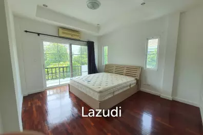 2-Storey 5-Bedroom House for Sale at Land And House Park in Chalong