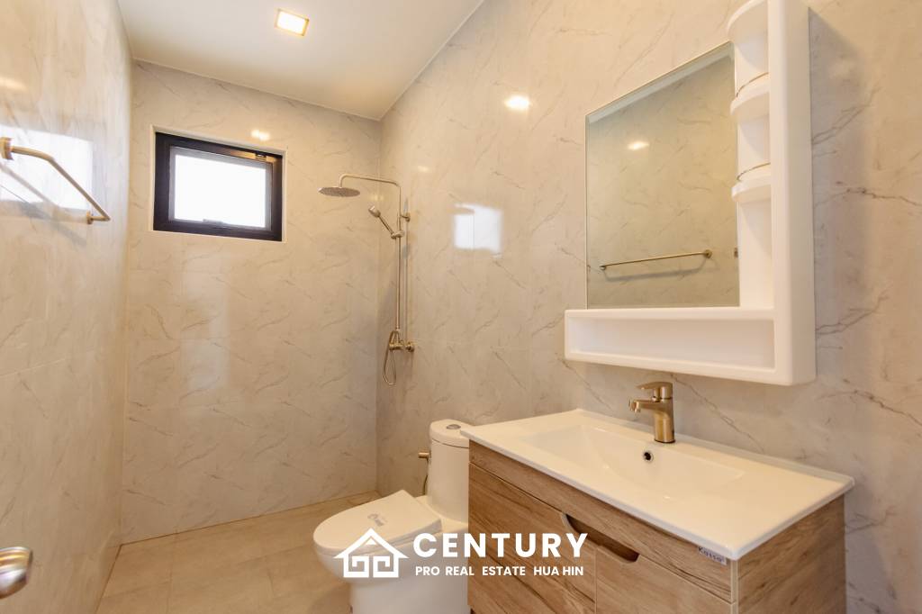 315 ตร.ม 2 เตียง 2 อาบน้ำ วิลล่า For ขาย