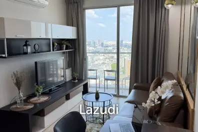 52 sqm high floor 1 bedroom condo in Sky Walk Phra Khanong