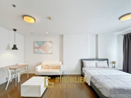 im 25. Stock / voll möbliert / Gemeinschaftspool und Fitnesscenter