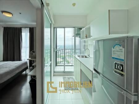 im 25. Stock / voll möbliert / Gemeinschaftspool und Fitnesscenter