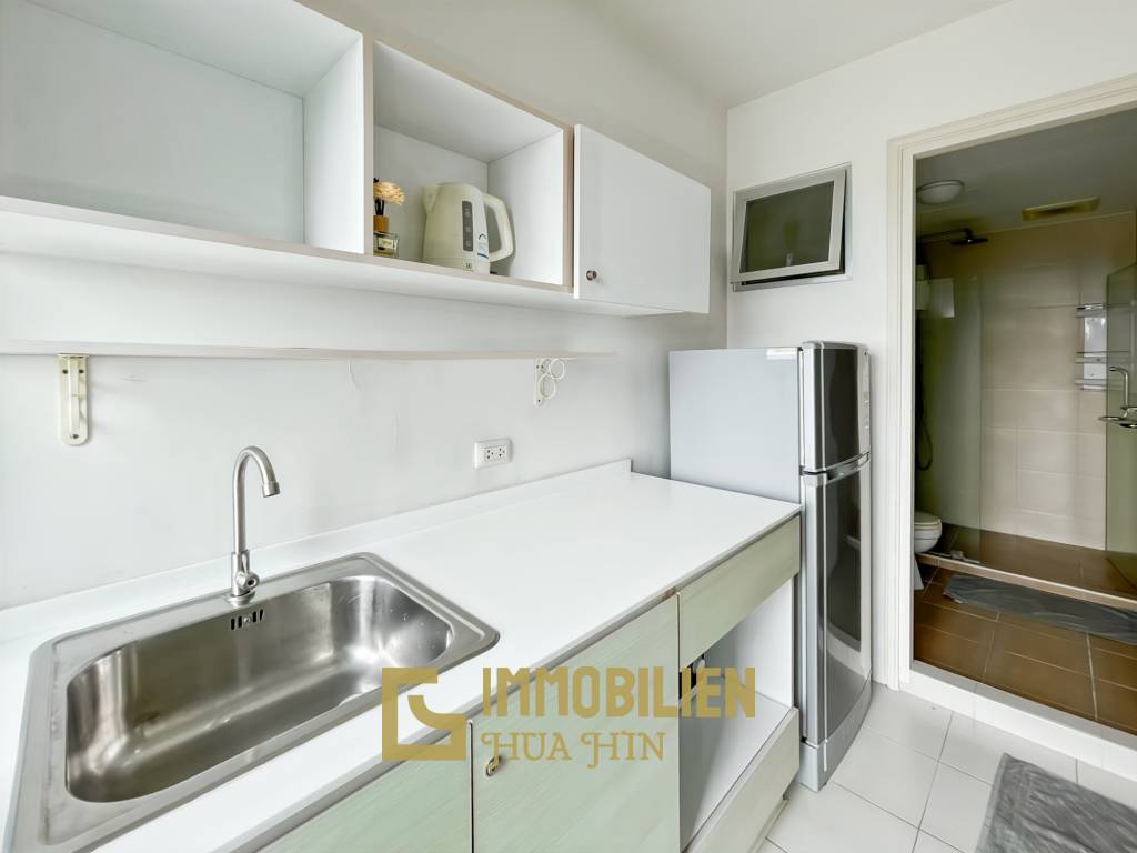 im 25. Stock / voll möbliert / Gemeinschaftspool und Fitnesscenter