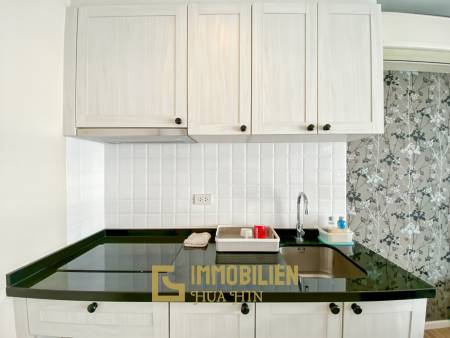 im 5. Stock / voll möbliert / großer Gemeinschaftspool