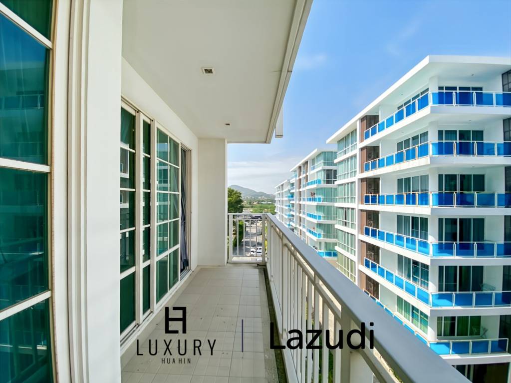 im 5. Stock / voll möbliert / großer Gemeinschaftspool