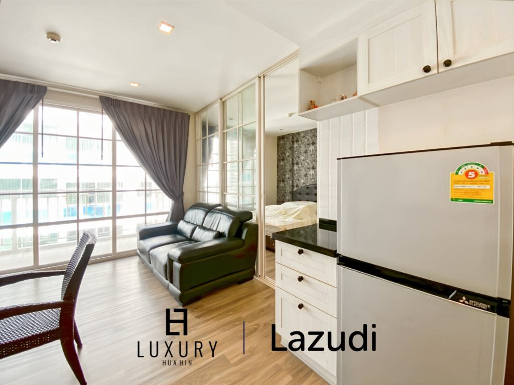 im 5. Stock / voll möbliert / großer Gemeinschaftspool